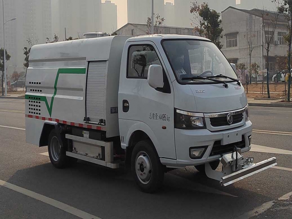 1.2方纯电动路面养护车