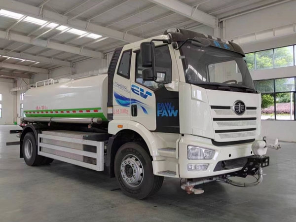11方纯电动洒水车