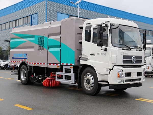 天锦15方纯电动洗扫车