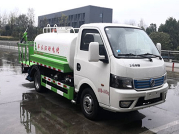 3方东风纯电动洒水车
